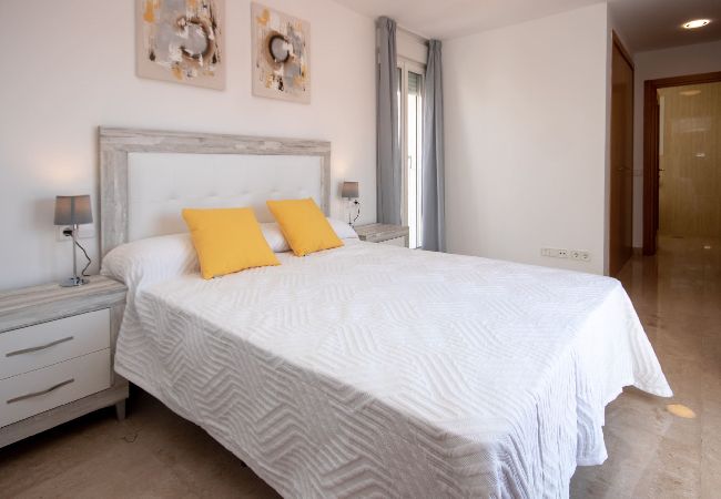 Apartamento en Manilva - Ático dúplex de 3 dormitorios, Hacienda Guadalupe Duquesa Apartamento en Manilva - Ático dúplex de 3 dormitorios, Hacienda Guadalupe Duquesa