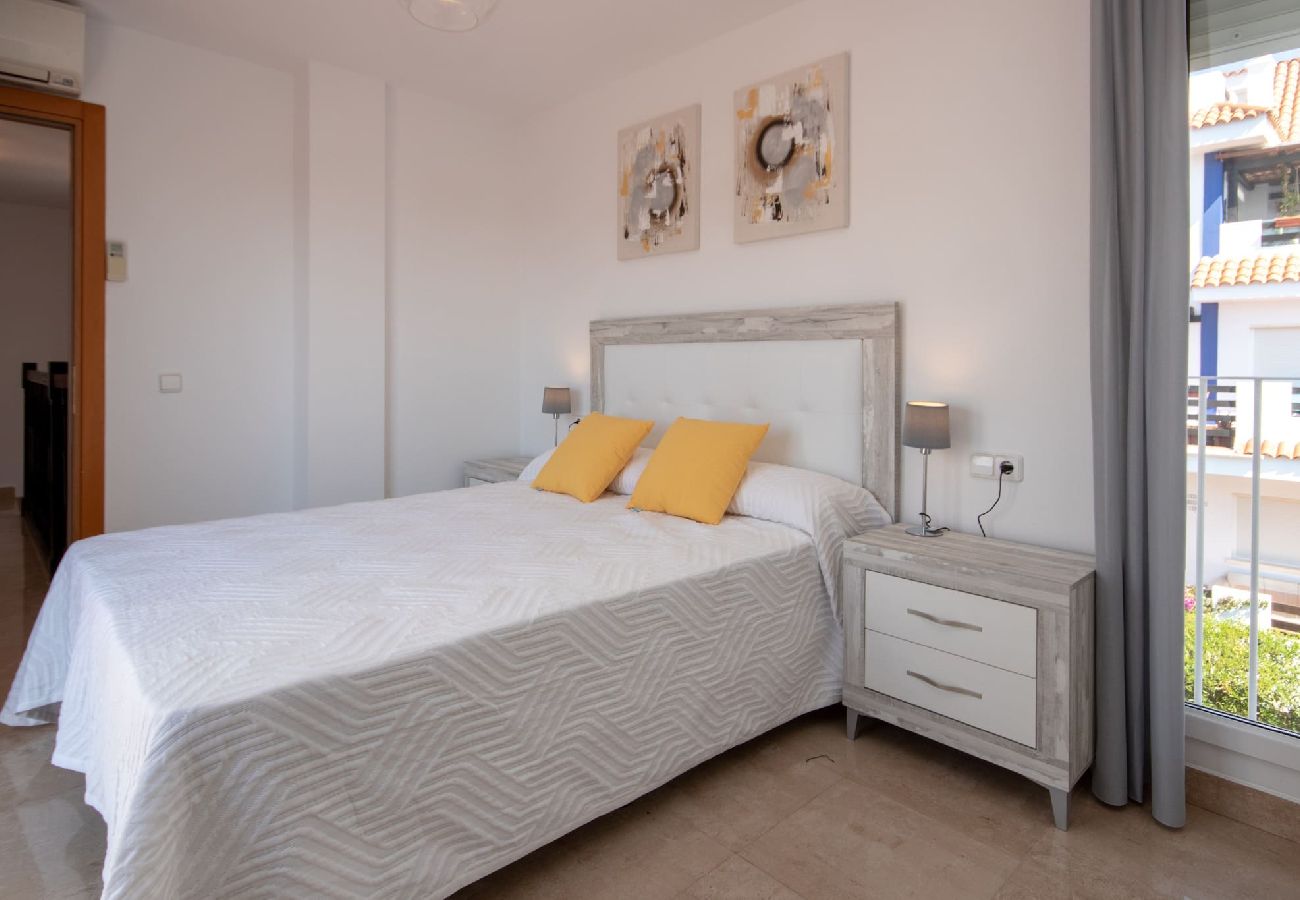 Apartamento en Manilva - Ático dúplex de 3 dormitorios, Hacienda Guadalupe Duquesa