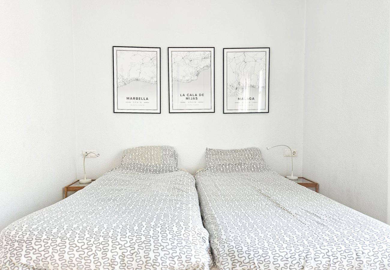 Apartamento en Mijas Costa - Apartamento ático, La Cala de Mijas cerca de la playa.