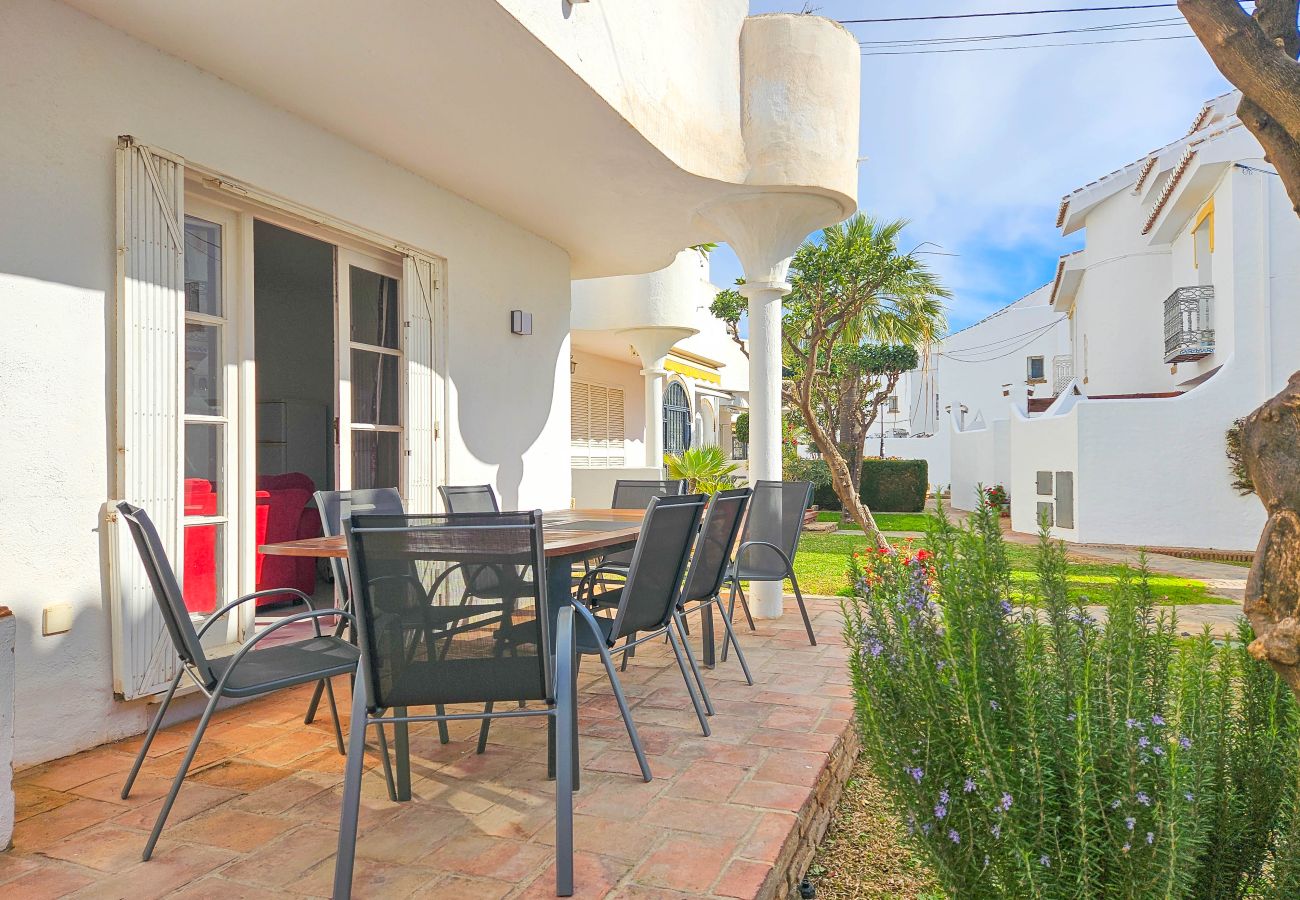 Casa adosada en La Cala de Mijas - Casa adosada de 3 dormitorios con azotea, a 100 m de la playa