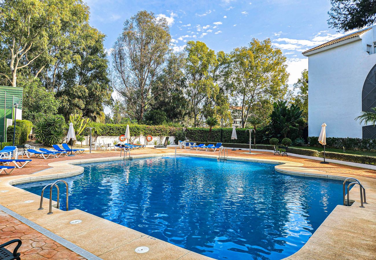 Apartamento en Marbella - Puerto Banús, a 400 metros de la playa.