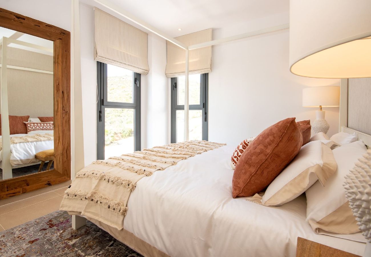 Apartamento en Manilva - Impresionantes vistas al mar y azotea, Manilva