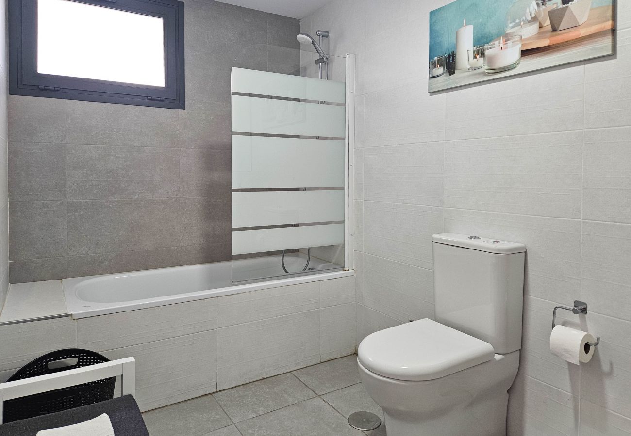 Apartamento en Mijas Costa - Apartamento de 2 habitaciones, vistas a la piscina, La Cala