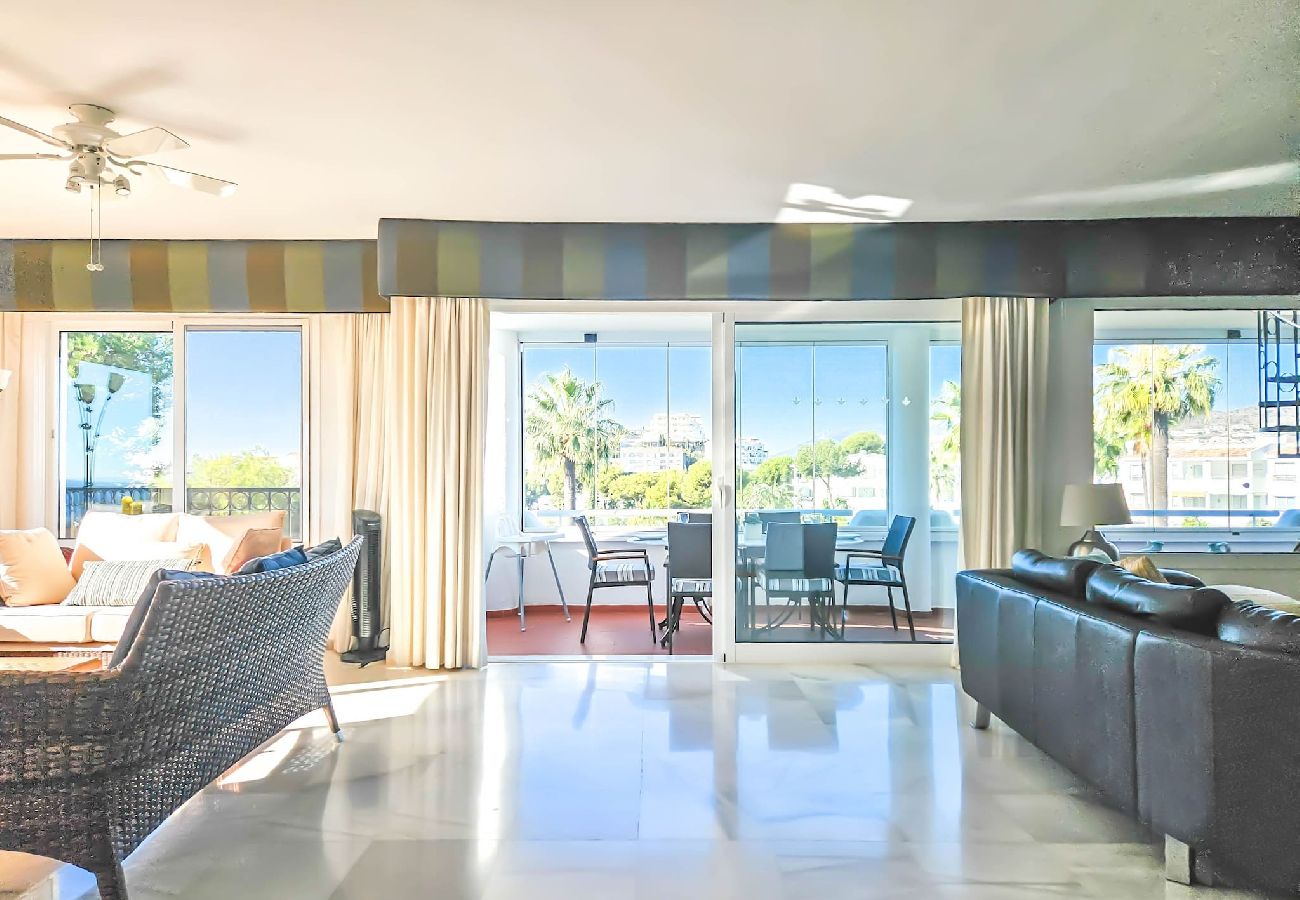 Apartamento en Mijas Costa - Atico de dos dormitorios en Miraflores con vistas al mar