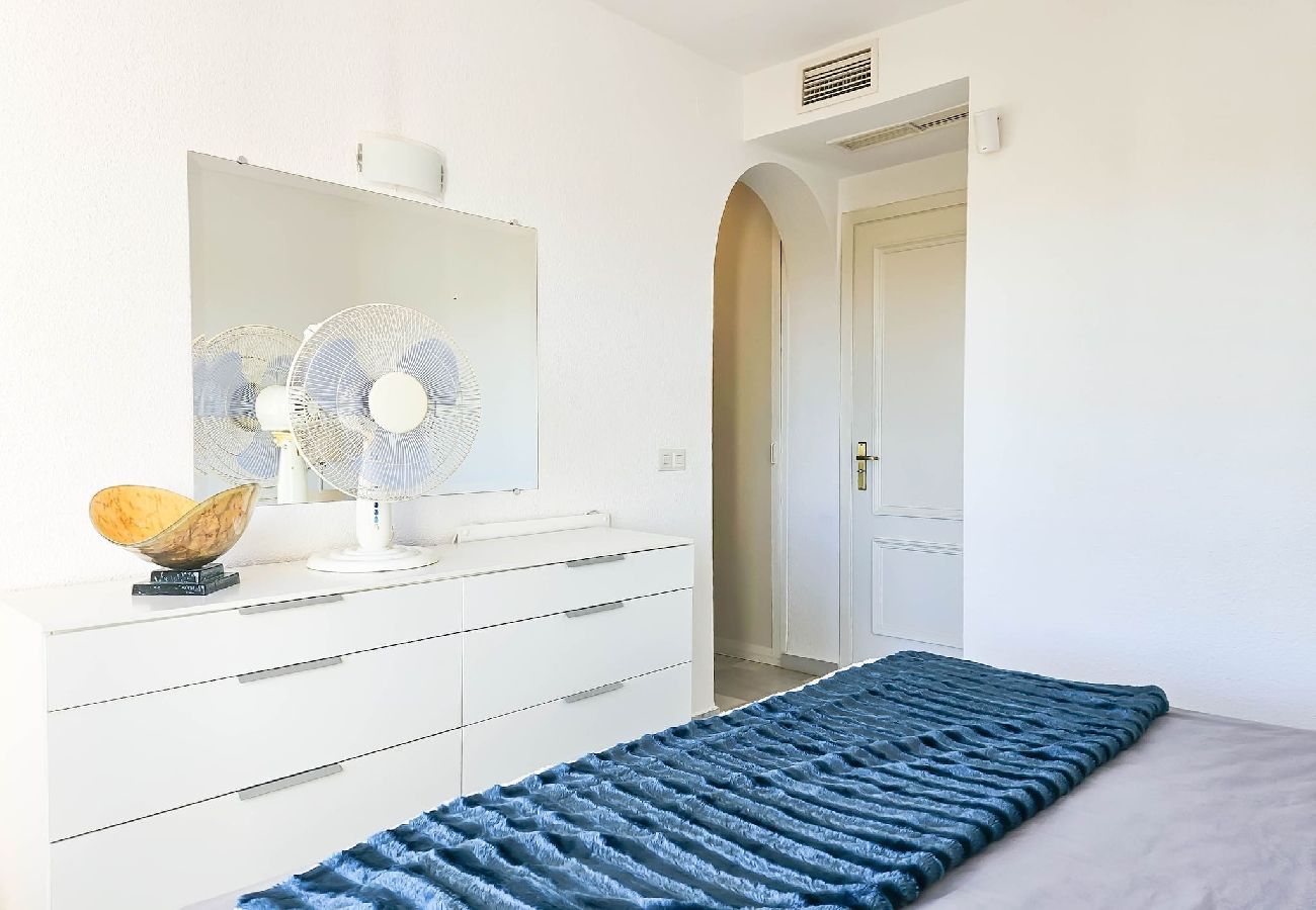 Apartamento en Mijas Costa - Atico de dos dormitorios en Miraflores con vistas al mar