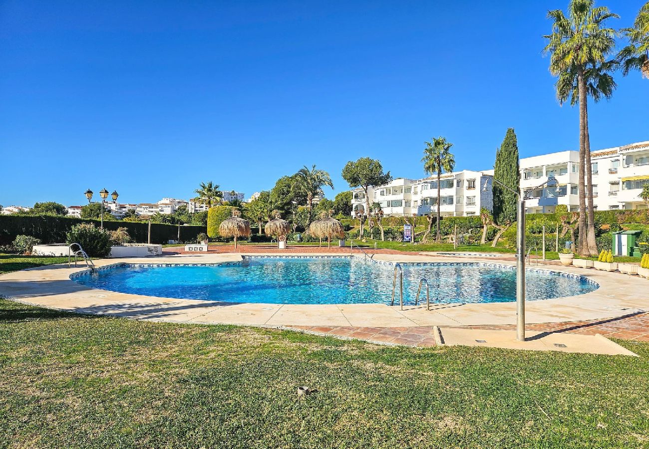 Apartamento en Mijas Costa - Atico de dos dormitorios en Miraflores con vistas al mar