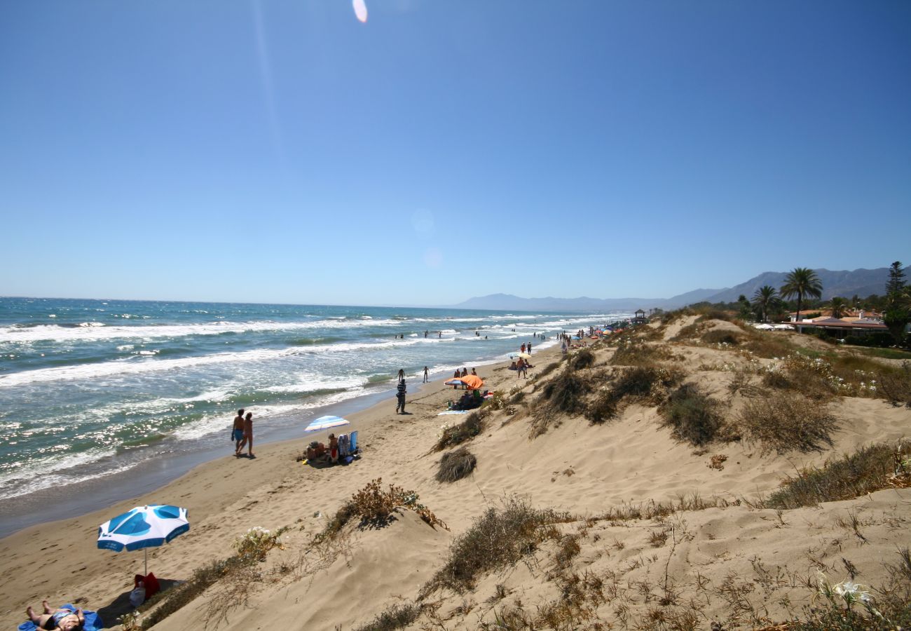 Apartamento en Marbella - Precioso apartamento de 2 dormitorios cerca del golf Los Lagos Elviria