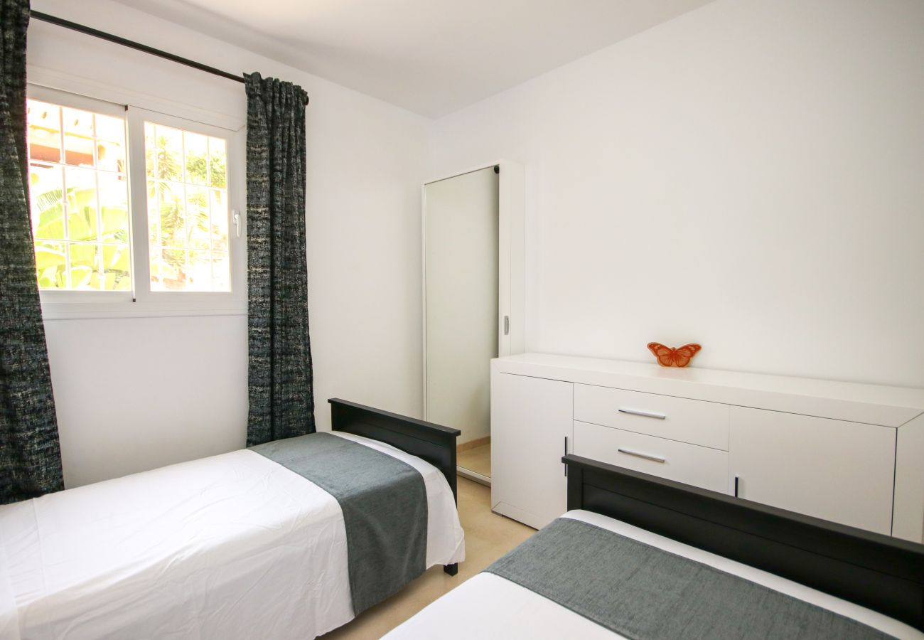 Apartamento en Marbella - Precioso apartamento de 2 dormitorios cerca del golf Los Lagos Elviria