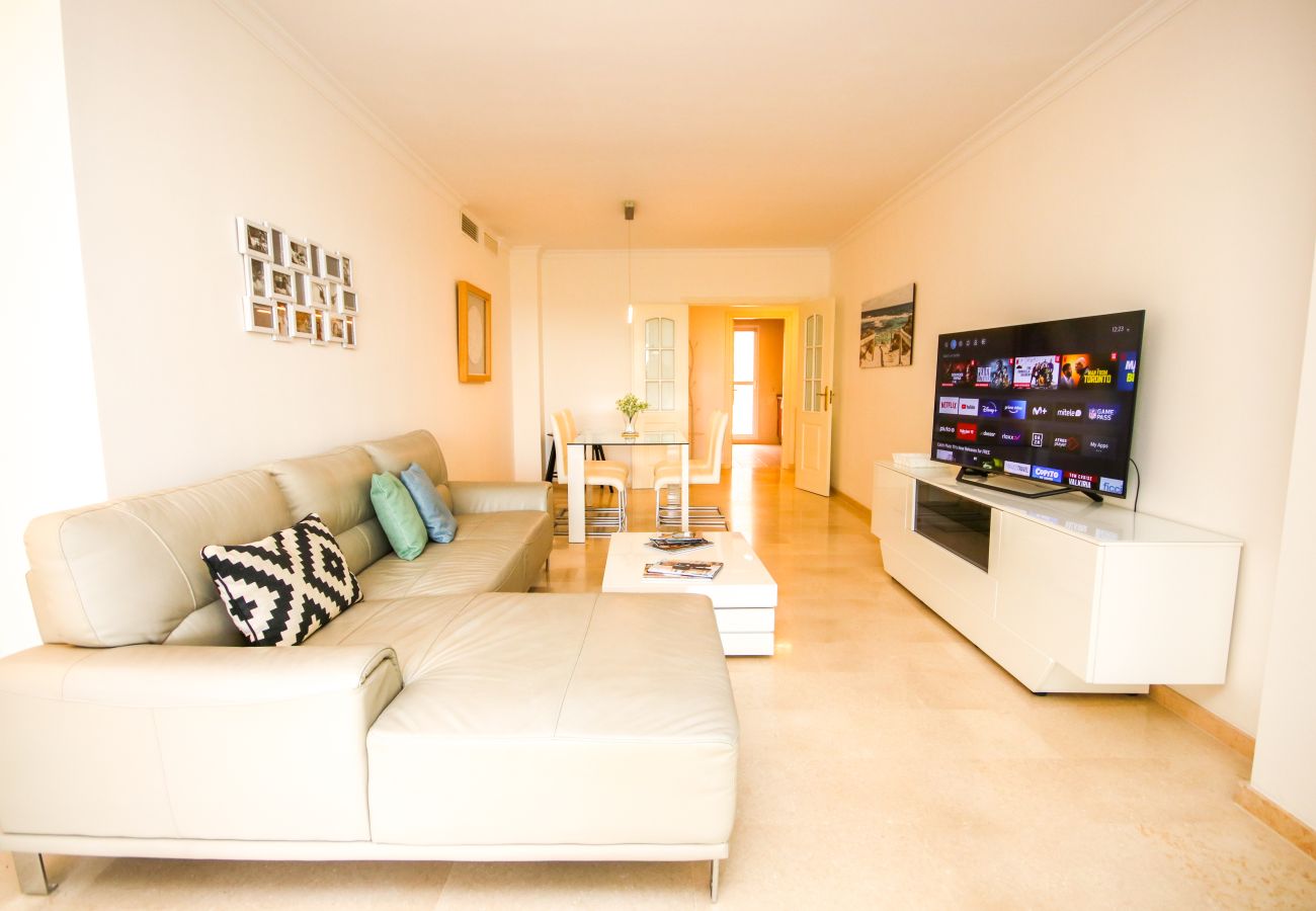 Apartamento en Marbella - Precioso apartamento de 2 dormitorios cerca del golf Los Lagos Elviria