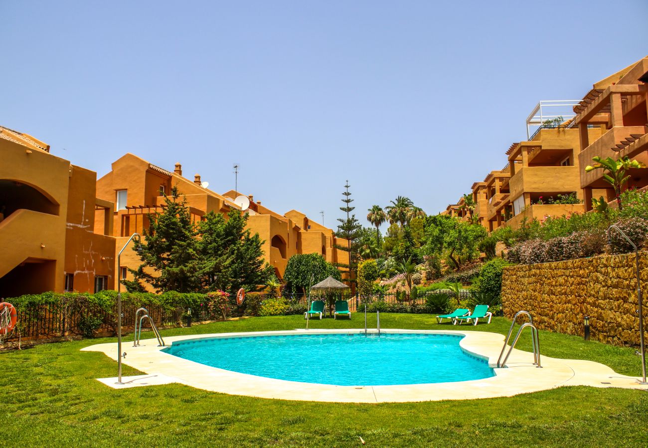 Apartamento en Marbella - Precioso apartamento de 2 dormitorios cerca del golf Los Lagos Elviria