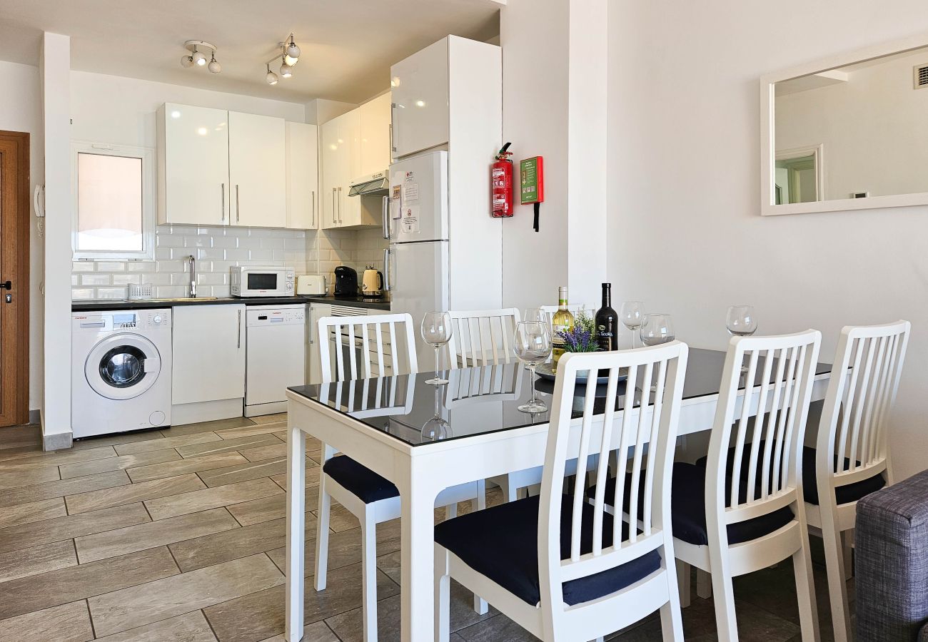Apartamento en Mijas Costa - Apartamento de dos dormitorios frente al mar, vistas panorámicas al mar