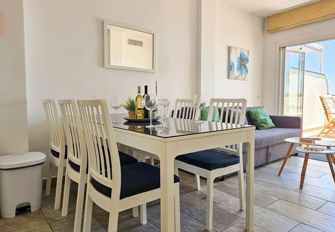 Apartamento en Mijas Costa - Apartamento de dos dormitorios frente al mar, vistas panorámicas al mar