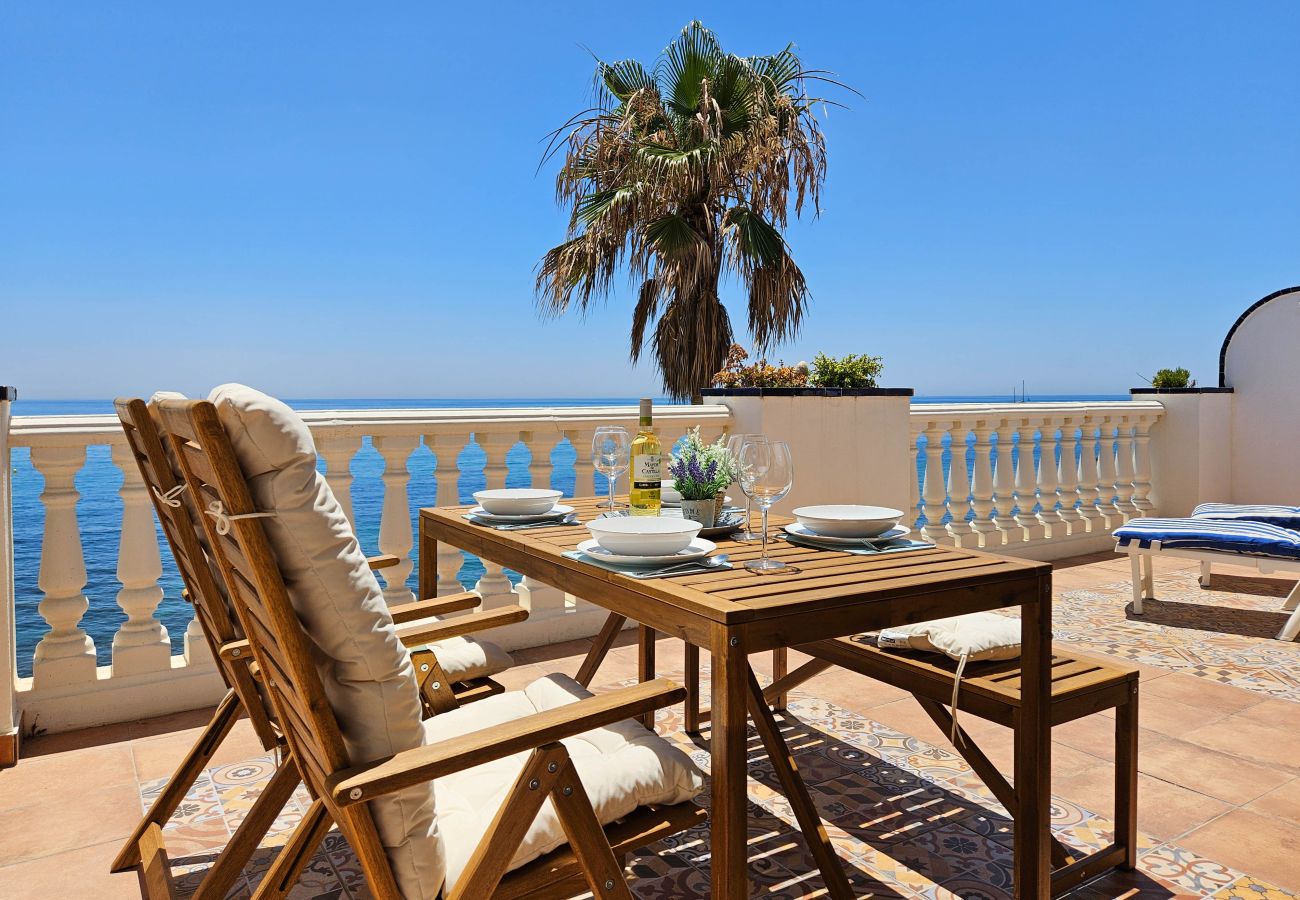 Apartamento en Mijas Costa - Apartamento de dos dormitorios frente al mar, vistas panorámicas al mar