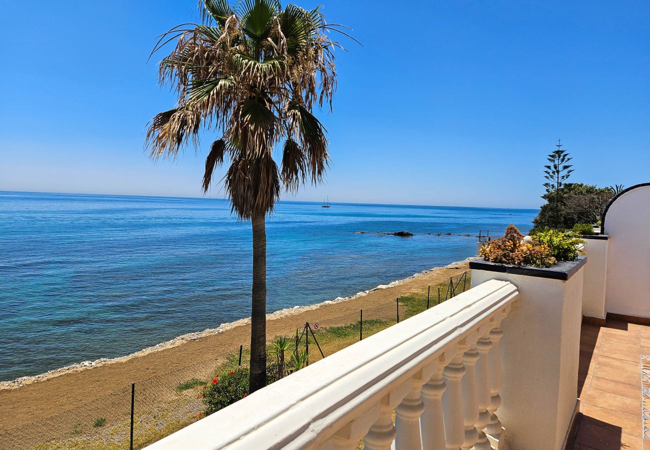 Apartamento en Mijas Costa - Apartamento de dos dormitorios frente al mar, vistas panorámicas al mar