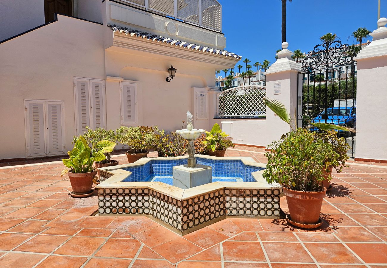 Apartamento en Mijas Costa - Apartamento de dos dormitorios frente al mar, vistas panorámicas al mar