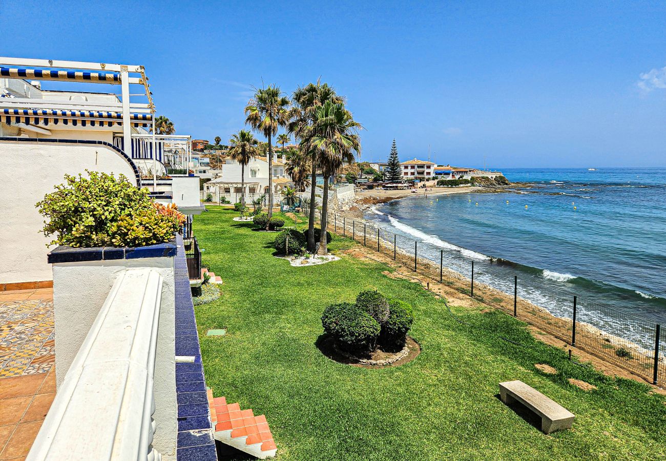 Apartamento en Mijas Costa - Apartamento de dos dormitorios frente al mar, vistas panorámicas al mar