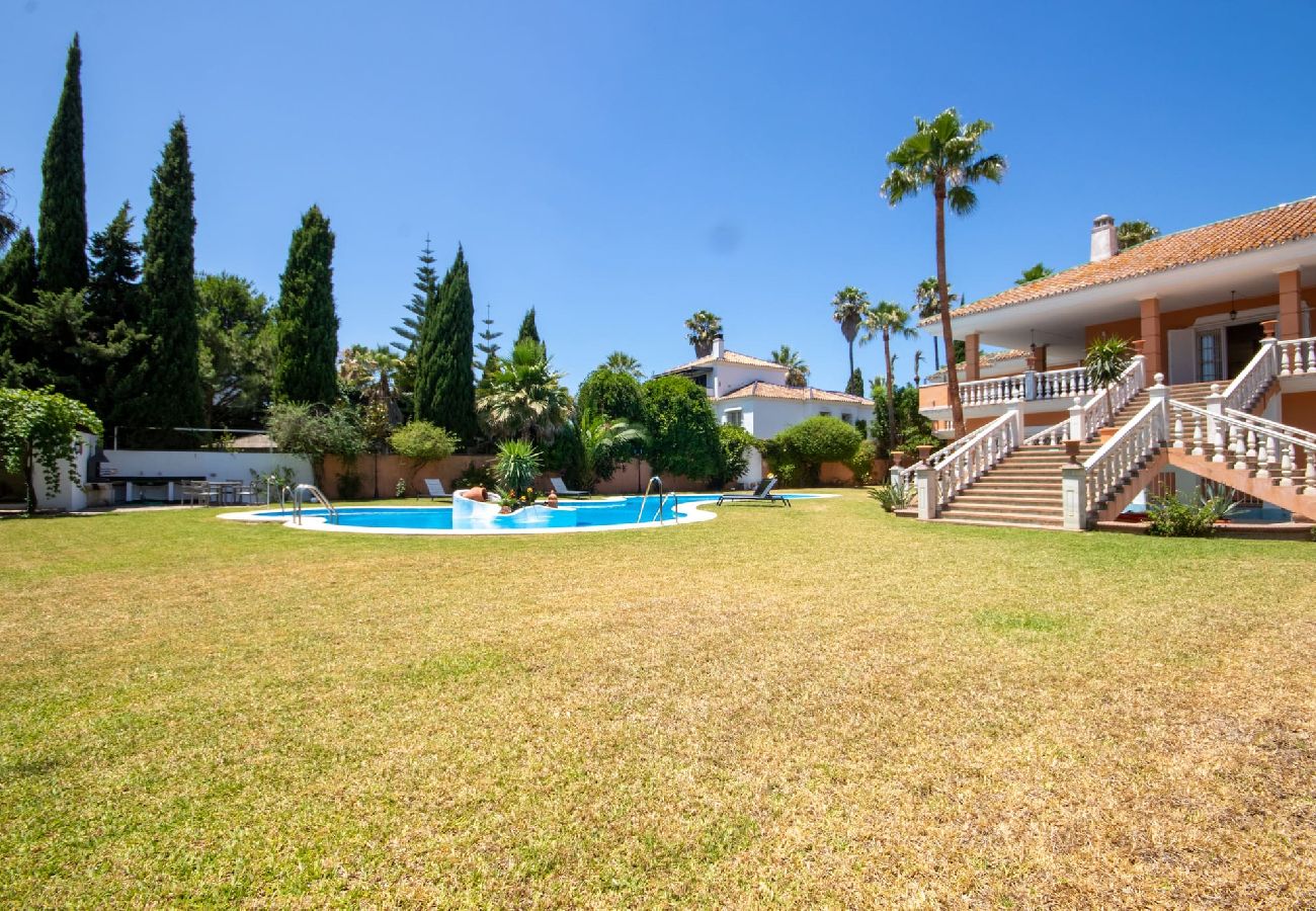 Villa en Mijas Costa - Villa de 7 dormitorios con increíbles instalaciones en Mijas Golf