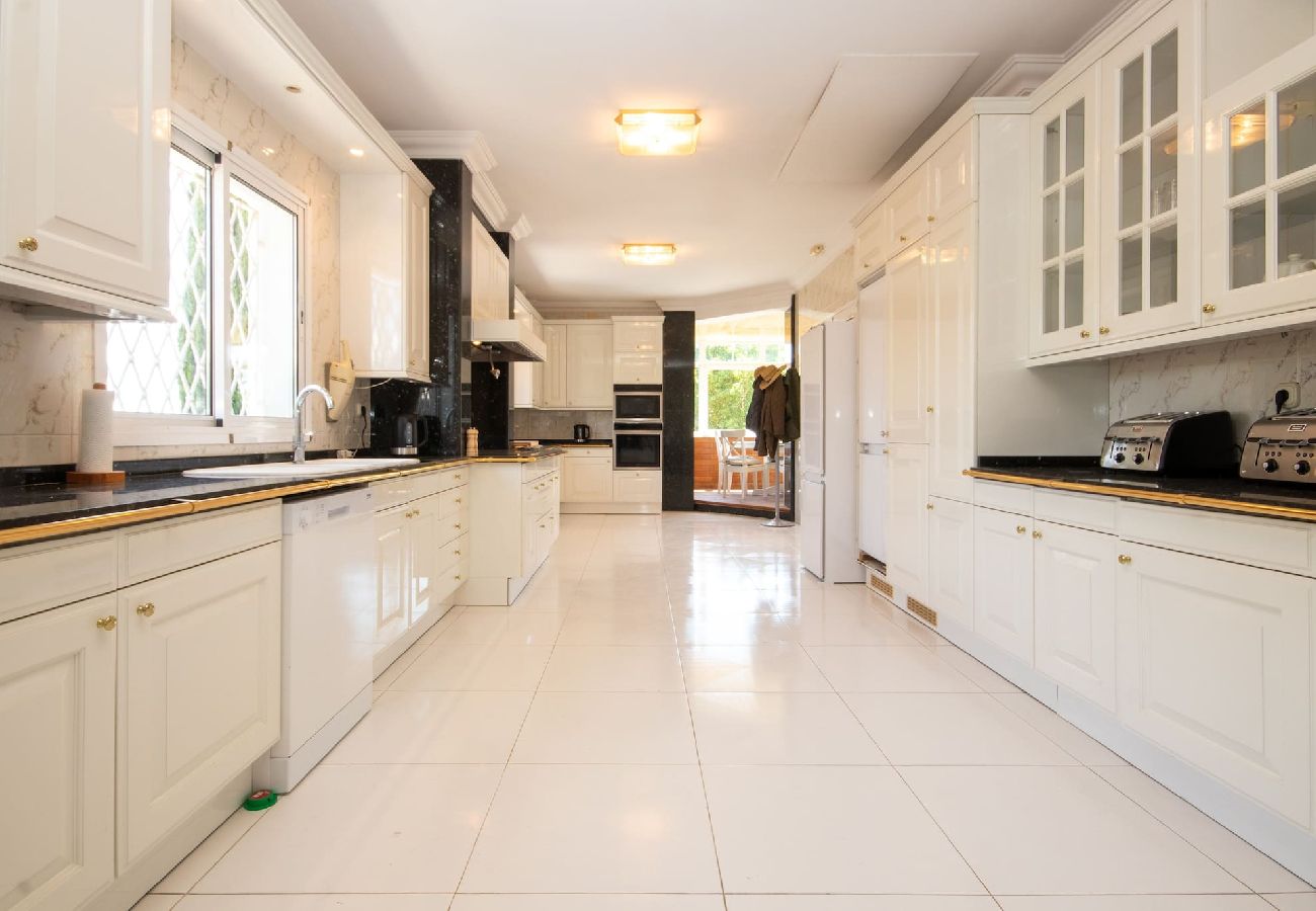 Villa en Mijas Costa - Villa de 7 dormitorios con increíbles instalaciones en Mijas Golf