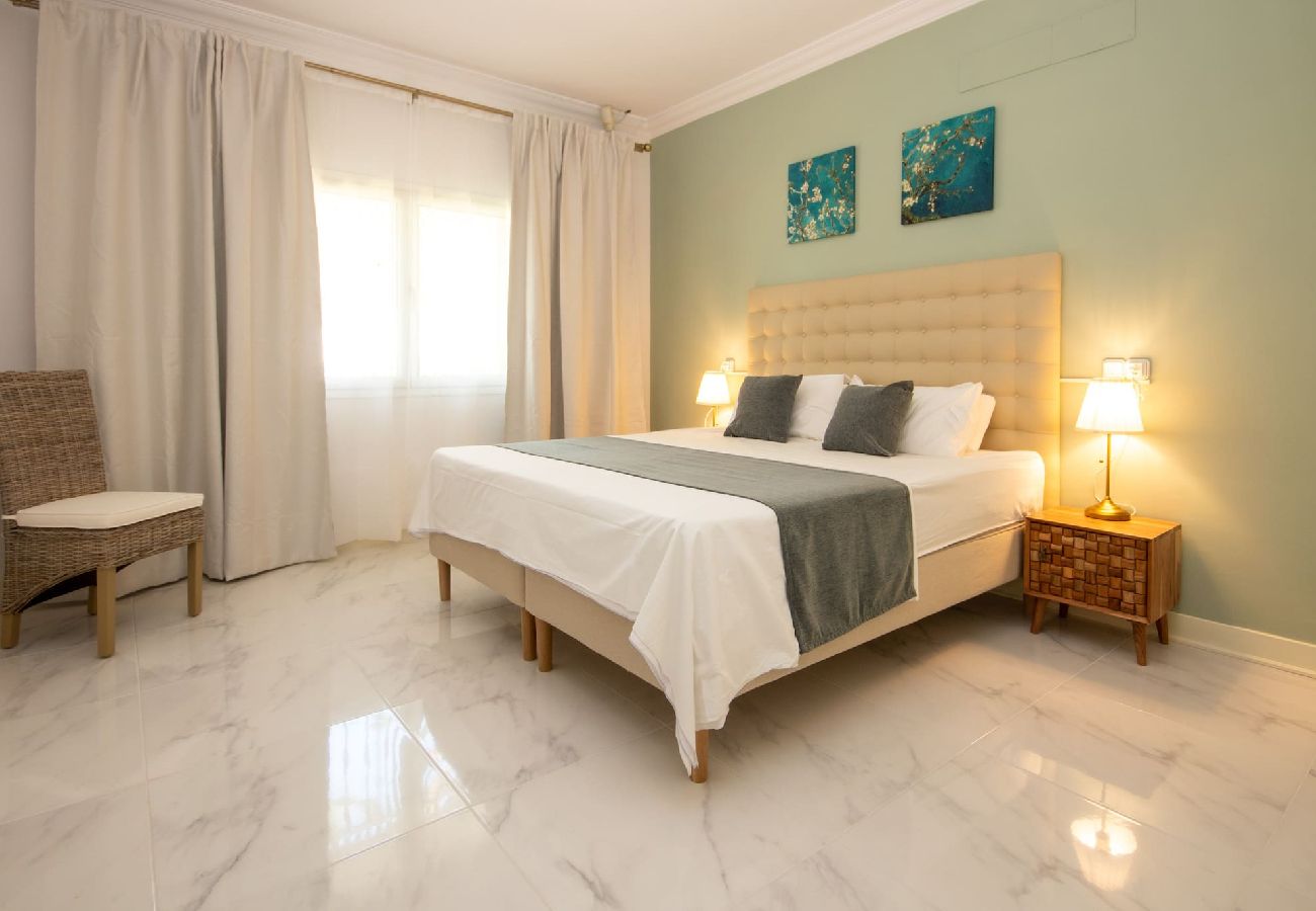 Villa en Mijas Costa - Villa de 7 dormitorios con increíbles instalaciones en Mijas Golf