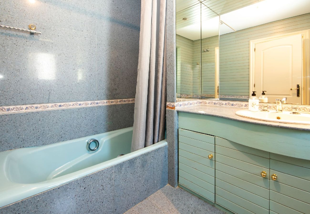 Villa en Mijas Costa - Villa de 7 dormitorios con increíbles instalaciones en Mijas Golf