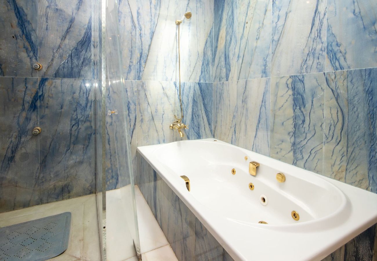 Villa en Mijas Costa - Villa de 7 dormitorios con increíbles instalaciones en Mijas Golf