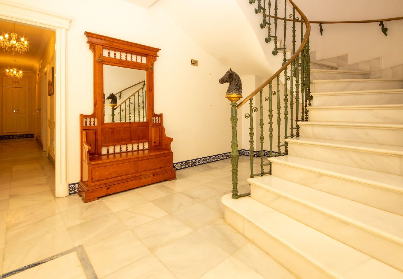 Villa en Mijas Costa - Villa de 7 dormitorios con increíbles instalaciones en Mijas Golf