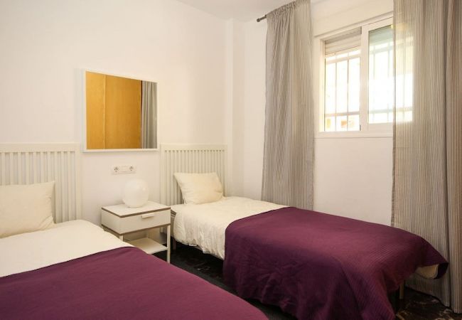 Apartamento en Fuengirola - Apartamento de dos habitaciones en alquiler cerca de Fuengirola Apartamento en Fuengirola - Apartamento de dos habitaciones en alquiler cerca de Fuengirola