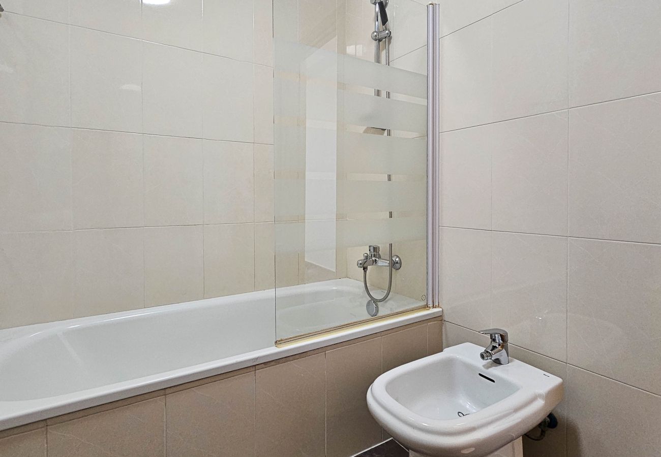 Apartamento en Fuengirola - Apartamento de dos habitaciones en alquiler cerca de Fuengirola
