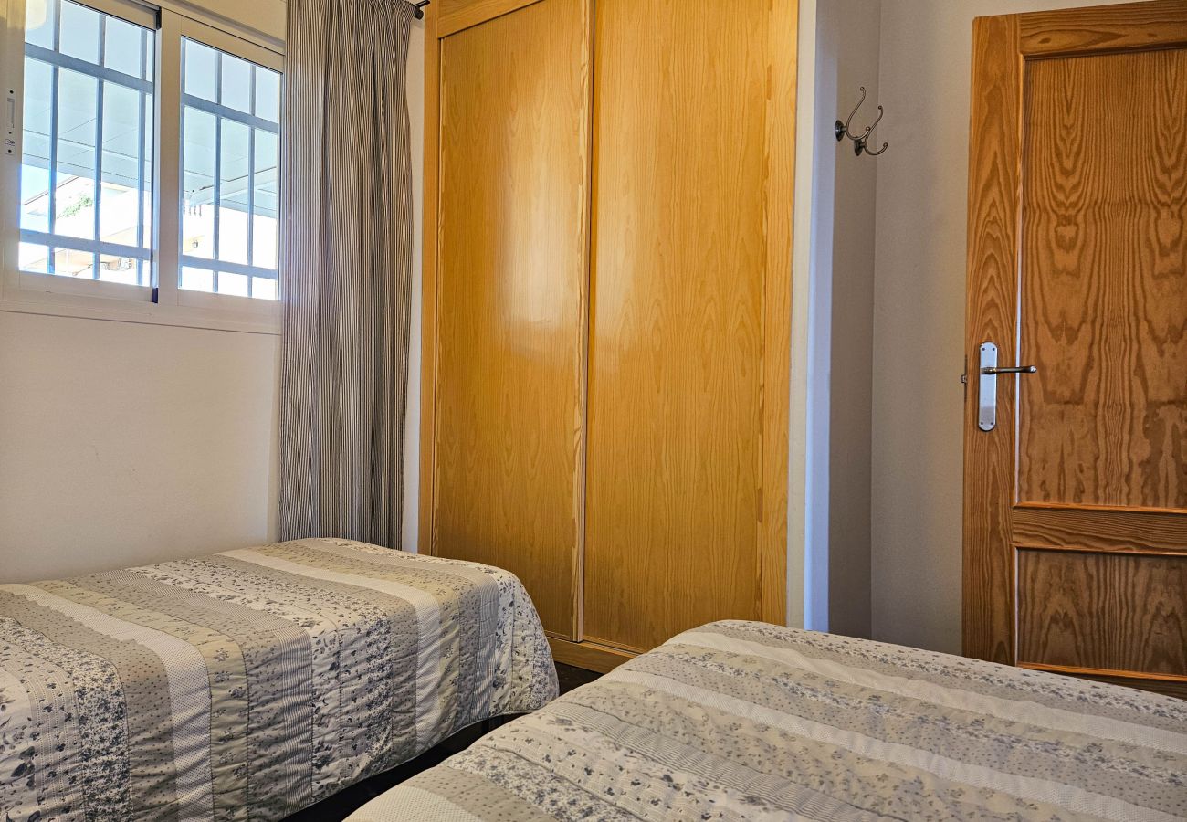 Apartamento en Fuengirola - Apartamento de dos habitaciones en alquiler cerca de Fuengirola