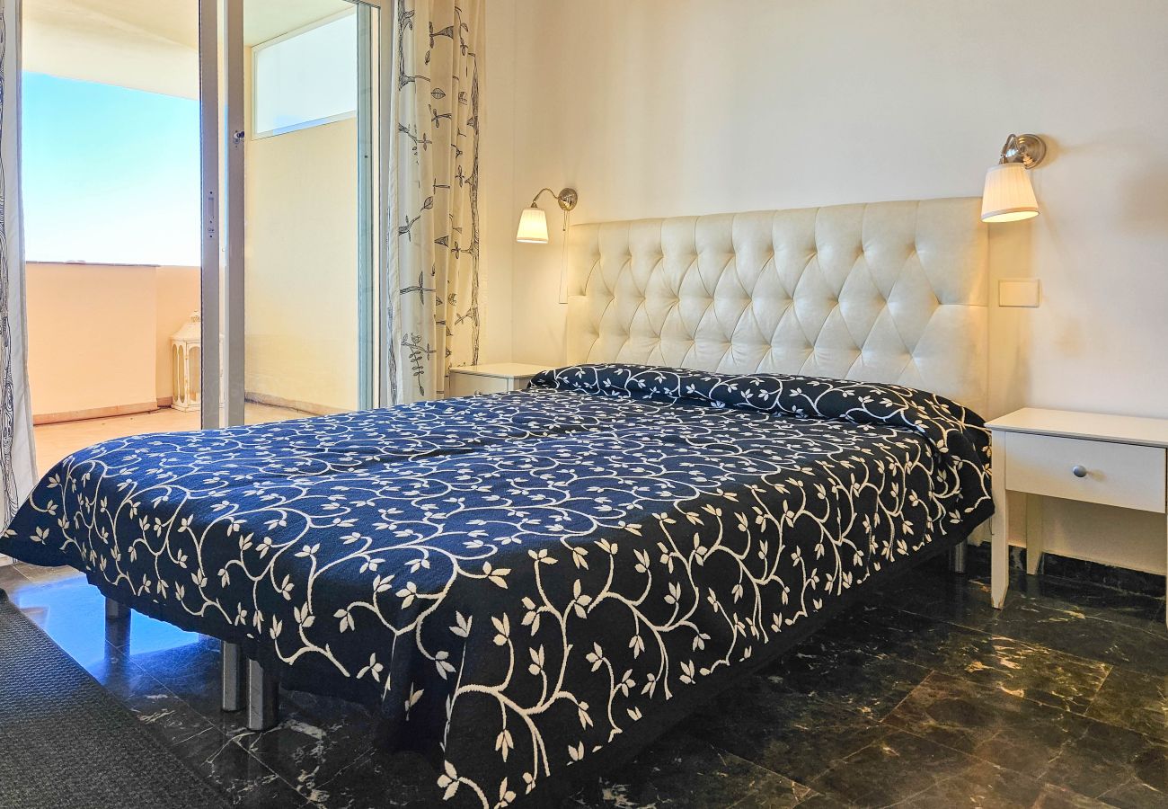 Apartamento en Fuengirola - Apartamento de dos habitaciones en alquiler cerca de Fuengirola