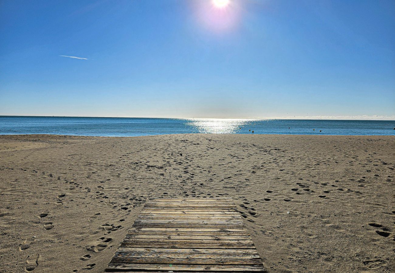 Apartamento en Fuengirola - Apartamento de dos habitaciones en alquiler cerca de Fuengirola