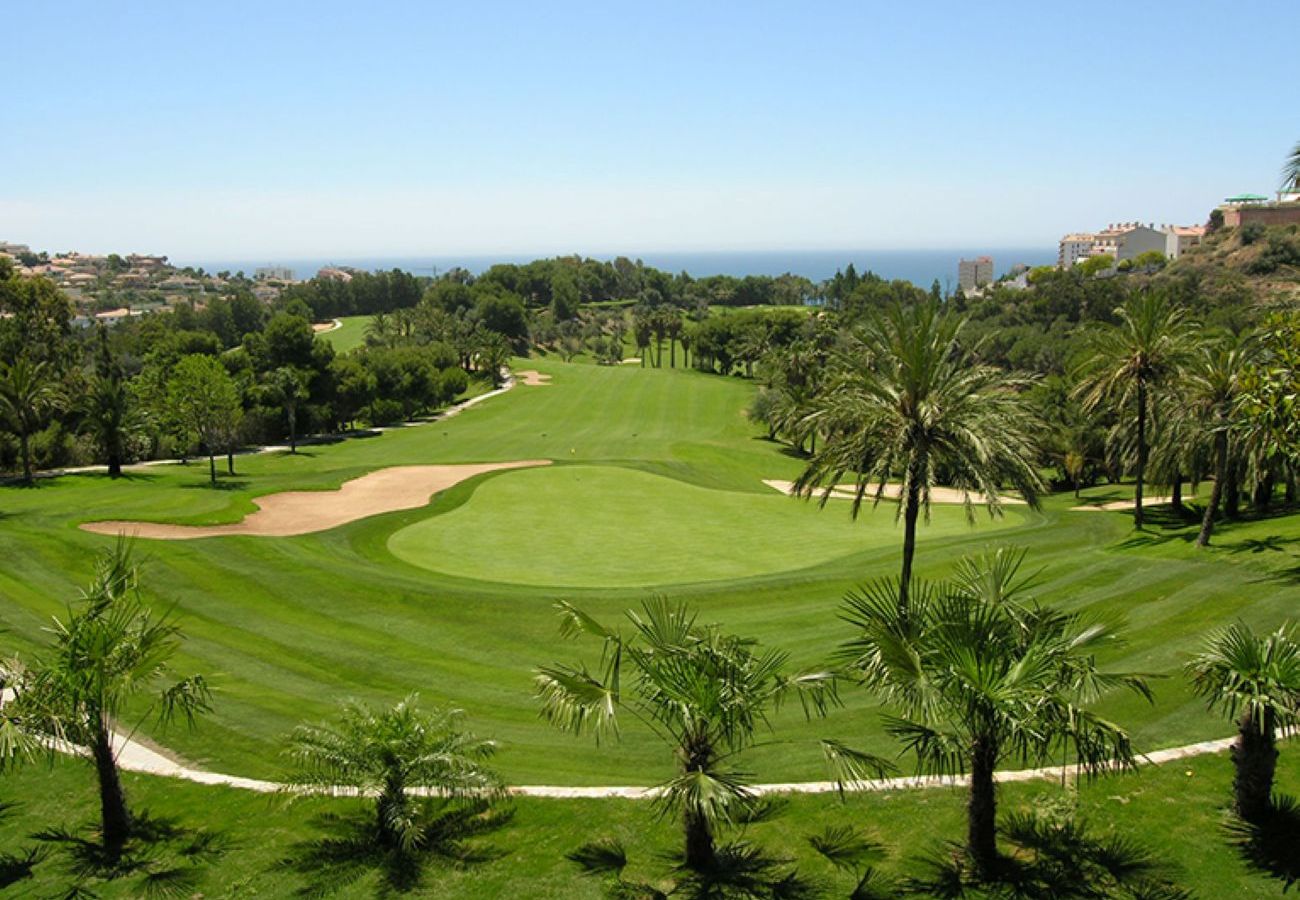 Apartamento en Fuengirola - Apartamento de dos habitaciones en alquiler cerca de Fuengirola