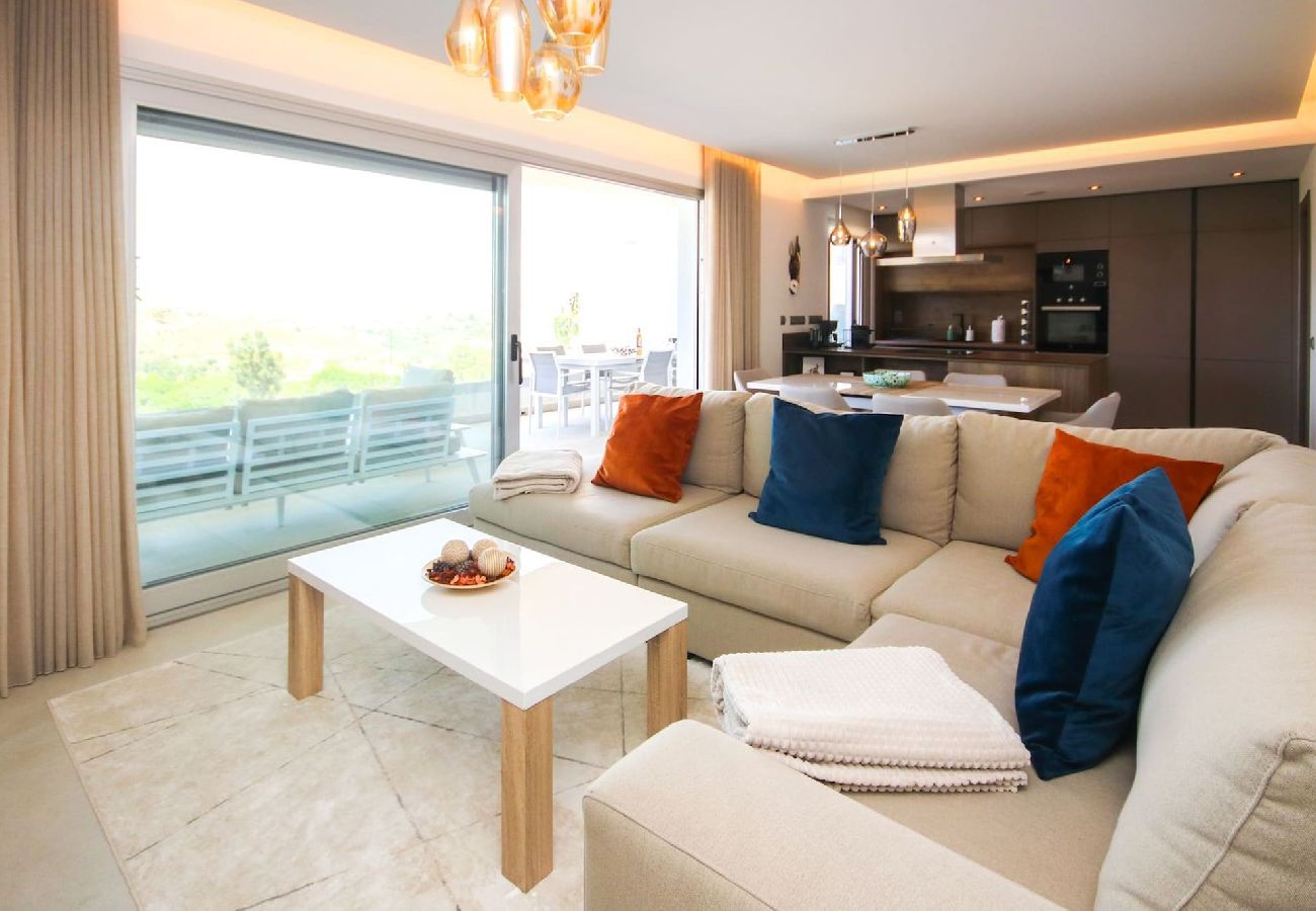 Apartamento en La Cala de Mijas - Amplio y moderno apartamento de 3 dormitorios cerca del complejo La Cala Golf
