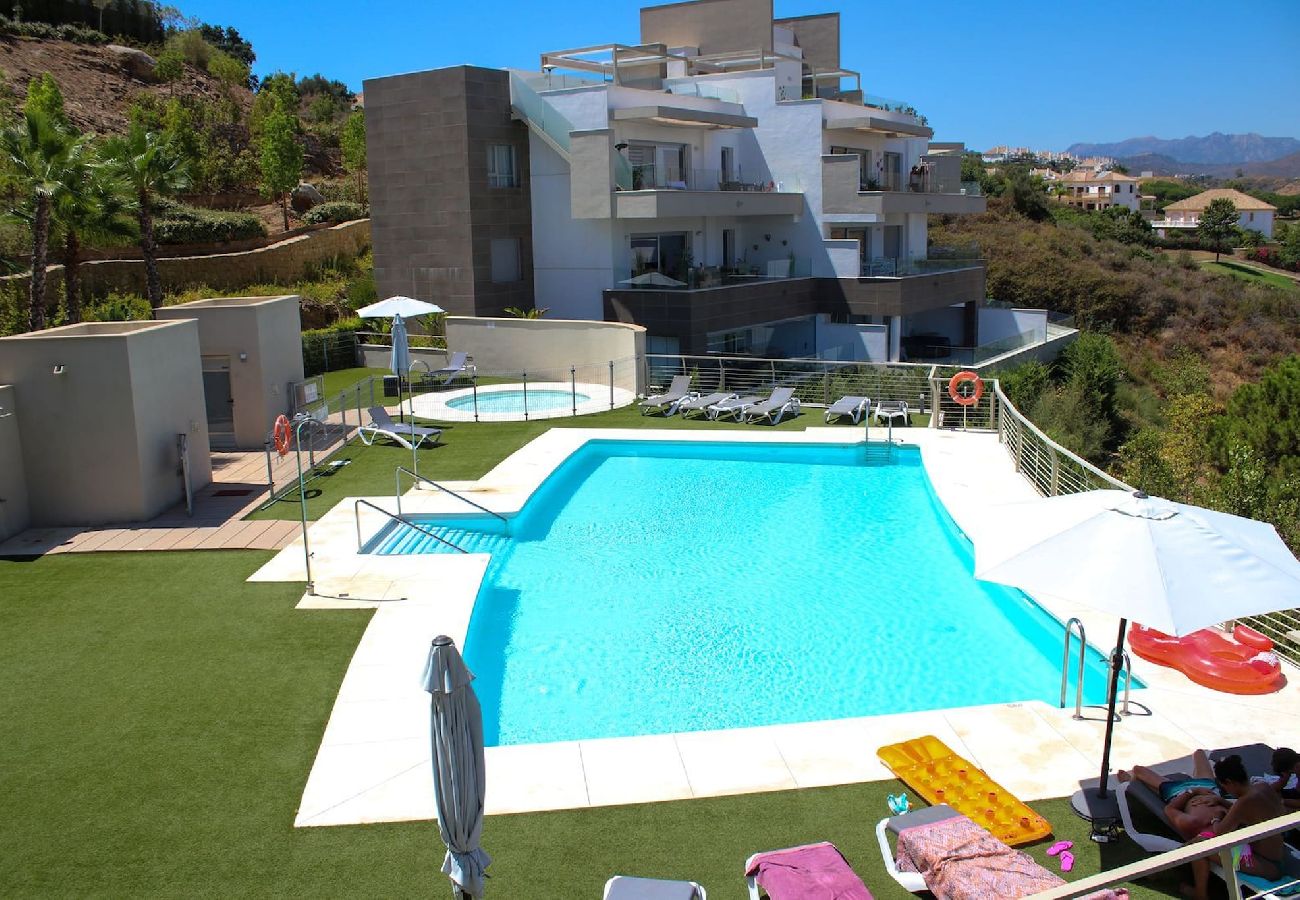 Apartamento en La Cala de Mijas - Amplio y moderno apartamento de 3 dormitorios cerca del complejo La Cala Golf