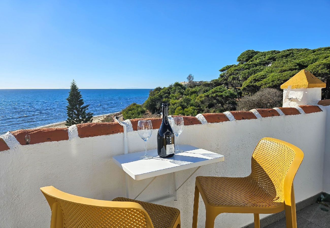 Apartamento en Mijas Costa - Ático en primera línea de playa con vistas al mar y barbacoa