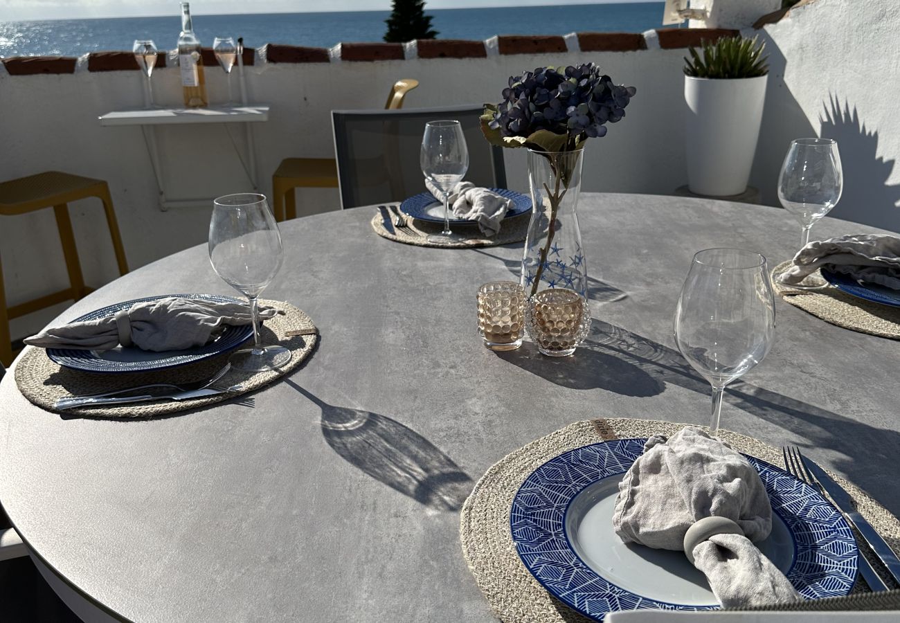 Apartamento en Mijas Costa - Ático en primera línea de playa con vistas al mar y barbacoa