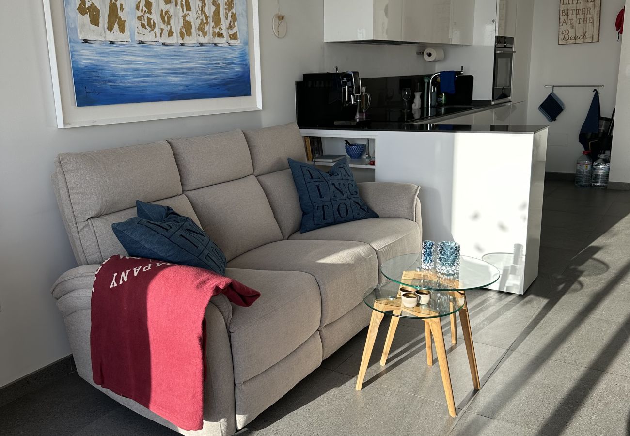 Apartamento en Mijas Costa - Ático en primera línea de playa con vistas al mar y barbacoa