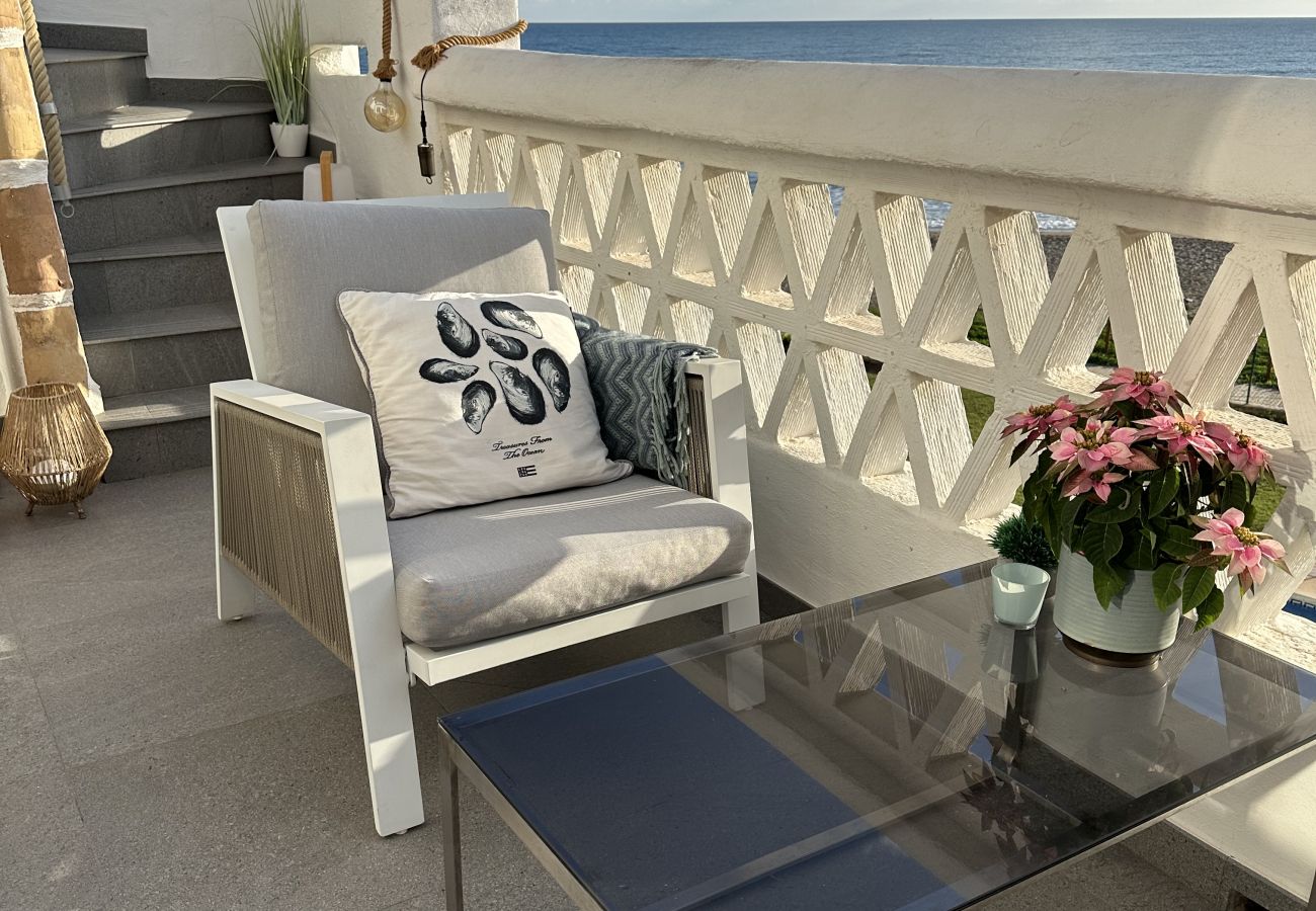 Apartamento en Mijas Costa - Ático en primera línea de playa con vistas al mar y barbacoa