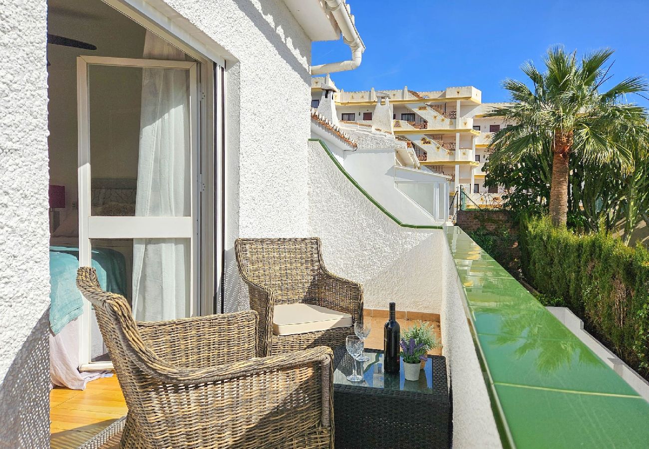 Casa adosada en Mijas Costa - Casa de dos dormitorios en Calahonda a solo 1 km de la playa