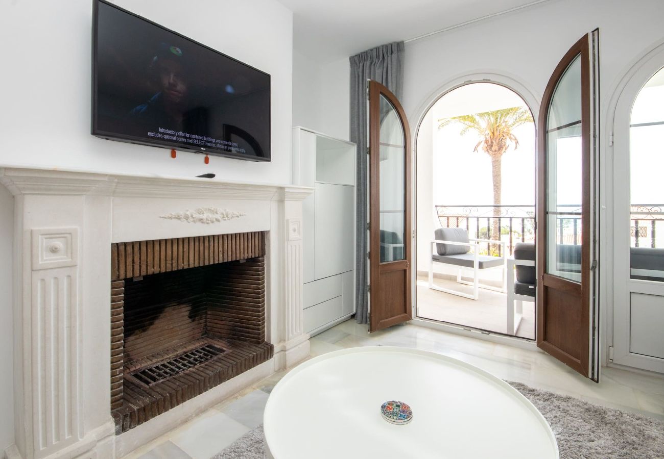 Apartamento en Mijas Costa - Apartamento de 2 dormitorios recientemente renovado Miraflores con vistas al mar