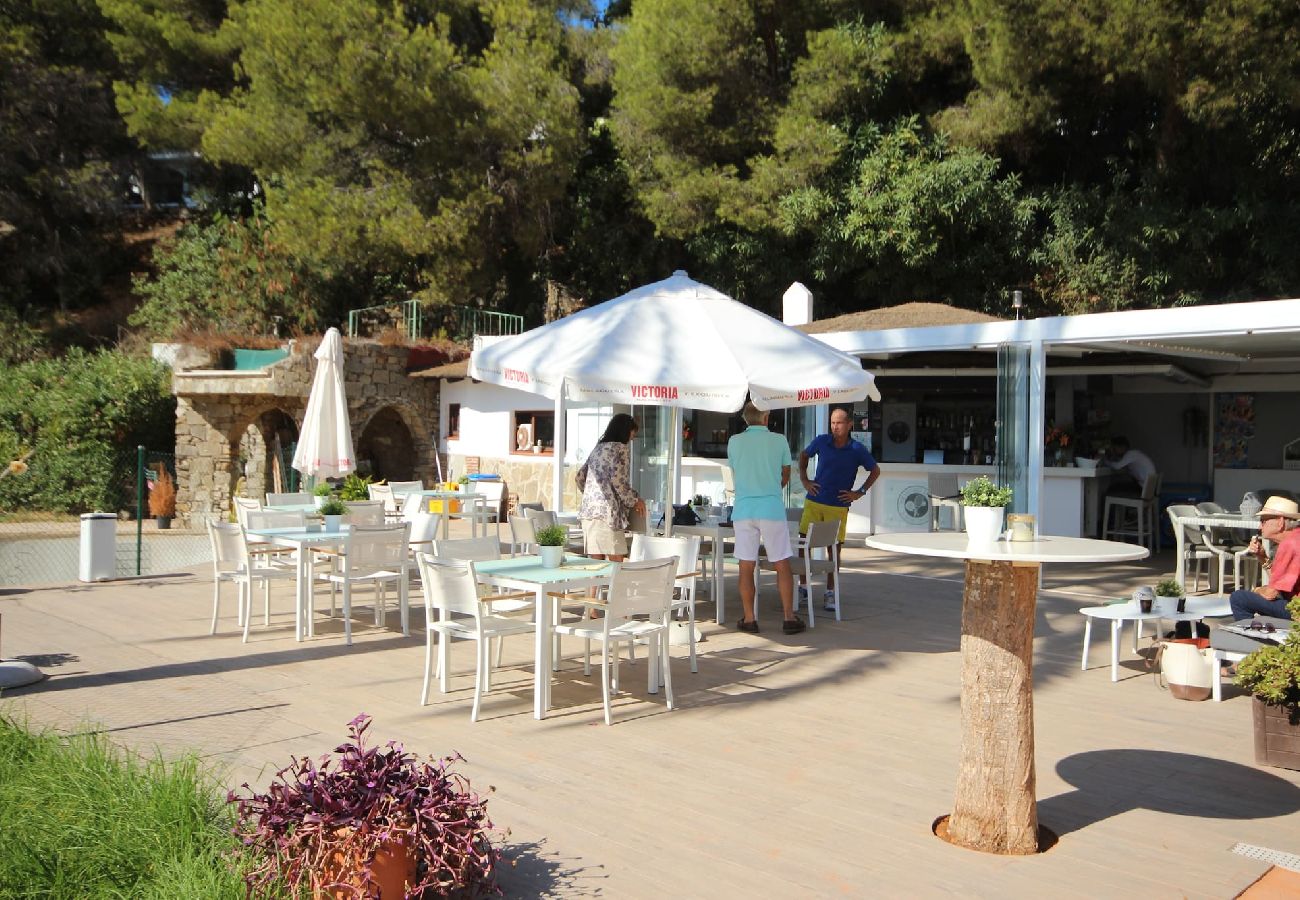 Apartamento en Mijas Costa - Apartamento de 2 dormitorios recientemente renovado Miraflores con vistas al mar