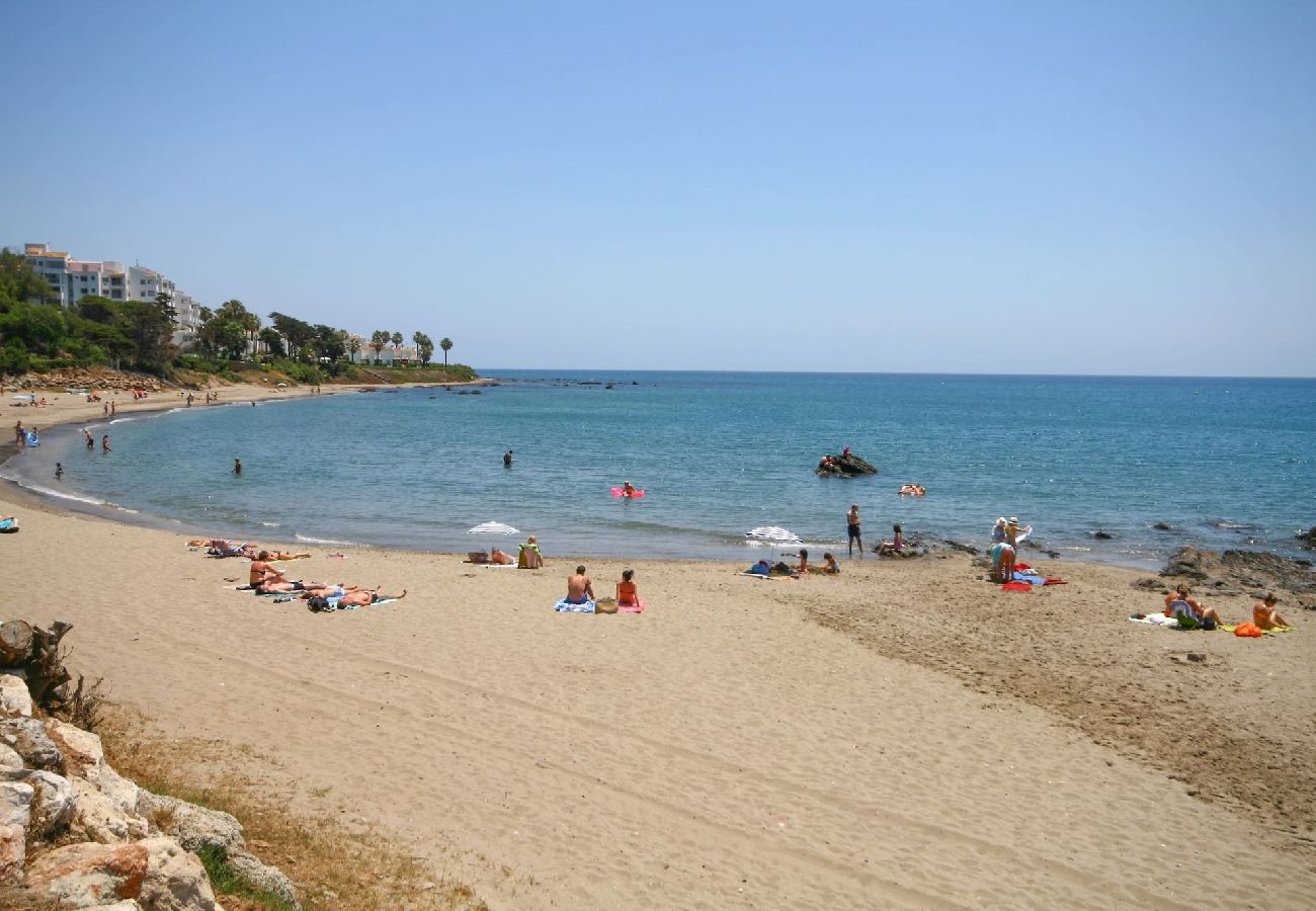 Apartamento en Mijas Costa - Apartamento de 2 dormitorios recientemente renovado Miraflores con vistas al mar