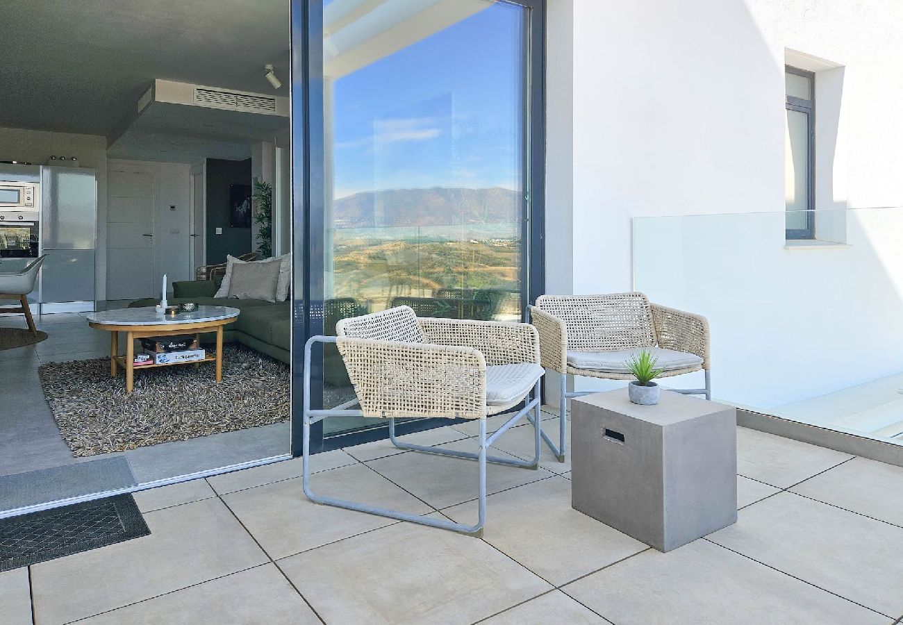 Apartamento en La Cala de Mijas - Ático con 2 grandes terrazas y una pequeña piscina 