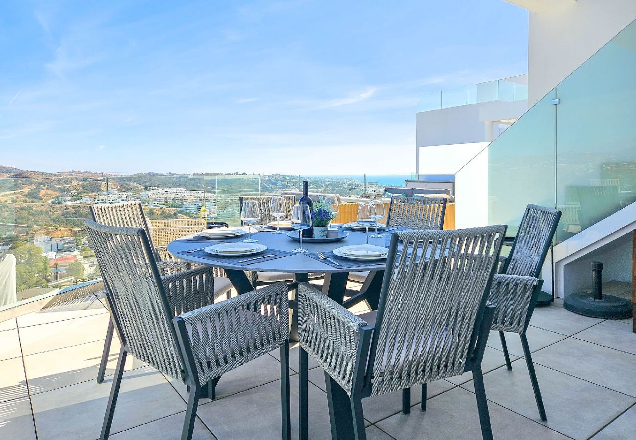 Apartamento en La Cala de Mijas - Ático con 2 grandes terrazas y una pequeña piscina 