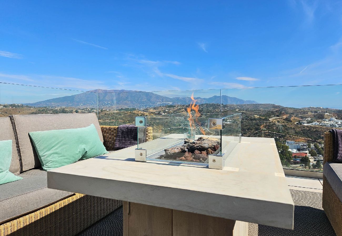 Apartamento en La Cala de Mijas - Ático con 2 grandes terrazas y una pequeña piscina 