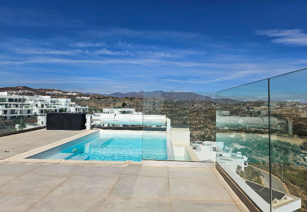 Apartamento en La Cala de Mijas - Ático con 2 grandes terrazas y una pequeña piscina 