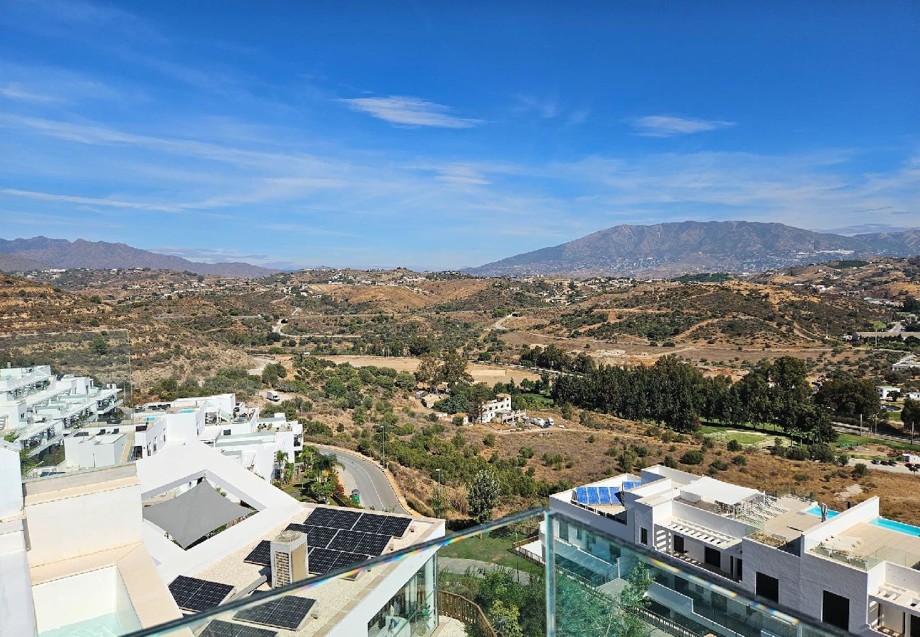 Apartamento en La Cala de Mijas - Ático con 2 grandes terrazas y una pequeña piscina 
