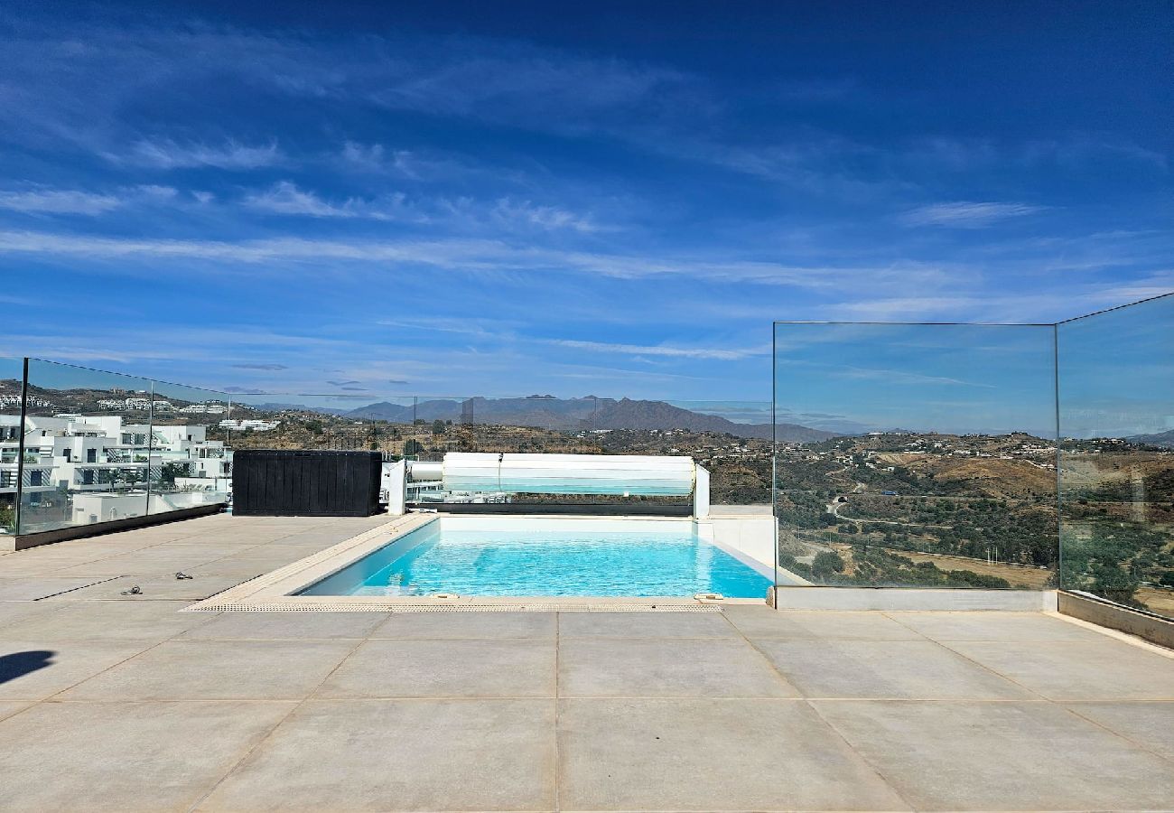 Apartamento en La Cala de Mijas - Ático con 2 grandes terrazas y una pequeña piscina 