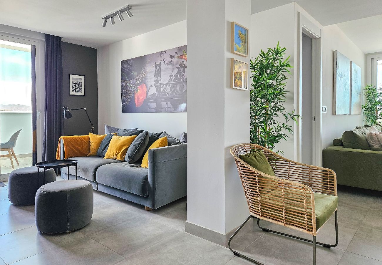 Apartamento en La Cala de Mijas - Ático con 2 grandes terrazas y una pequeña piscina 