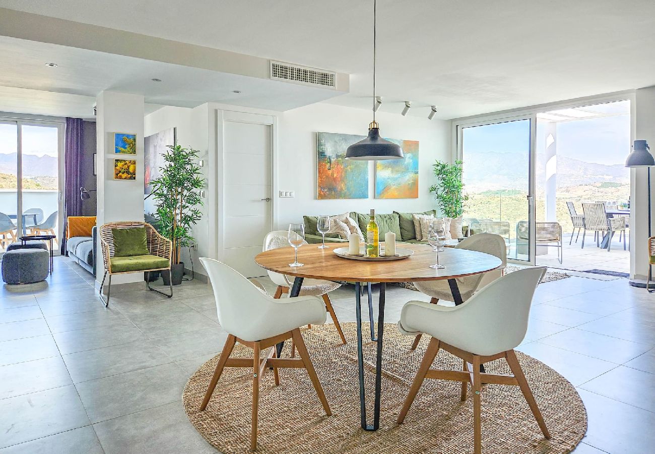 Apartamento en La Cala de Mijas - Ático con 2 grandes terrazas y una pequeña piscina 